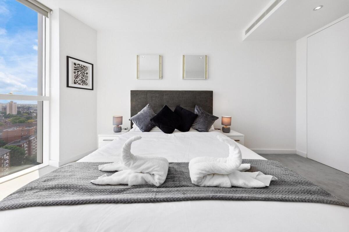 Sky Scraper Luxury 1br Roof Terrace And Gym