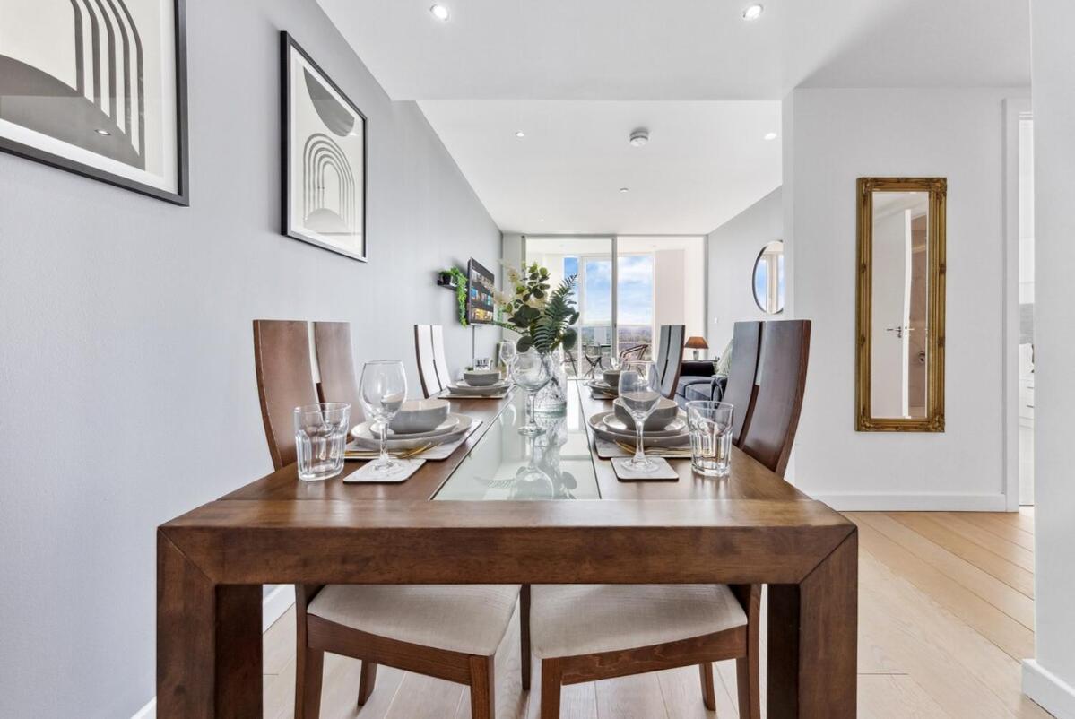 Sky Scraper Luxury 1br Roof Terrace And Gym