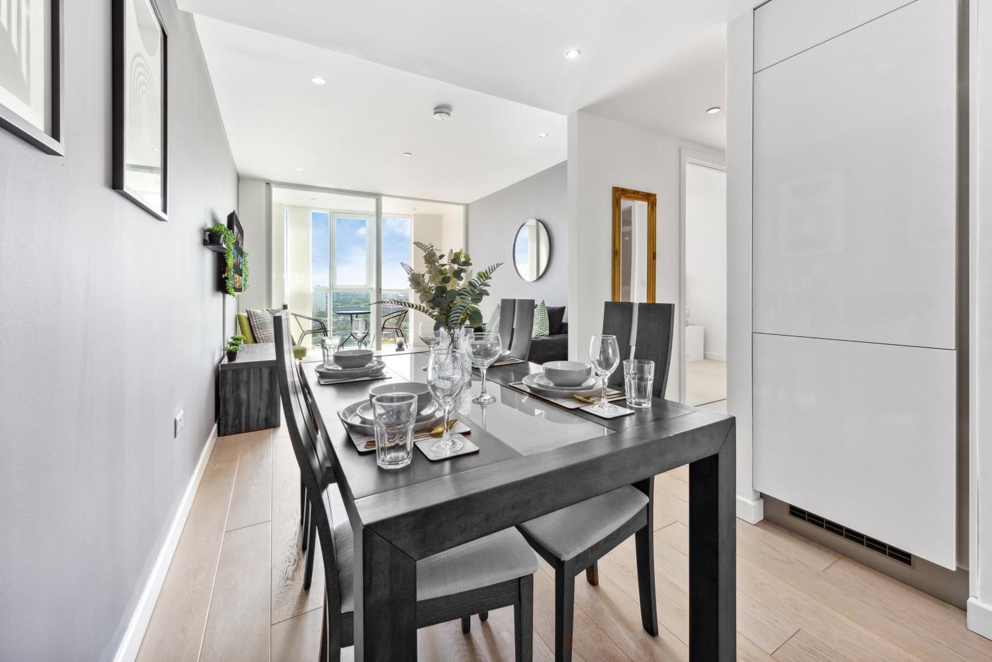 Sky Scraper Luxury 1br Roof Terrace And Gym
